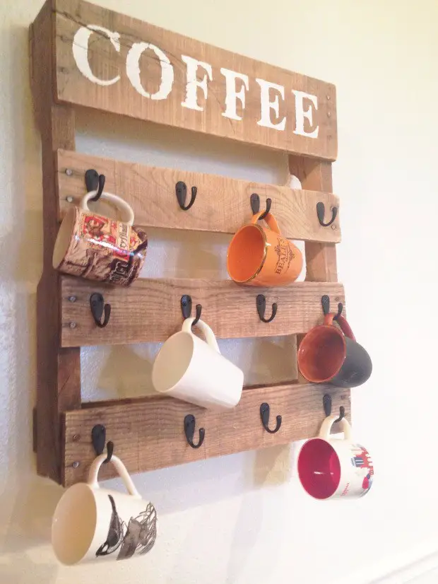Pallet Coffee Cup Holder The Diy Life - Diy Pallet Coffee Cup Holder