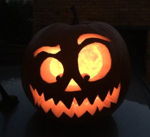 Carving A Pumpkin for Halloween, Get It Right First Time - The DIY Life