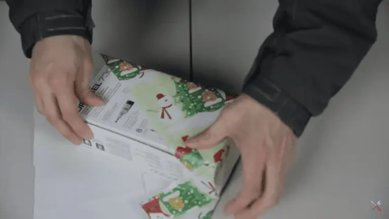 Wrap Your Christmas Gifts In Under 12 Seconds