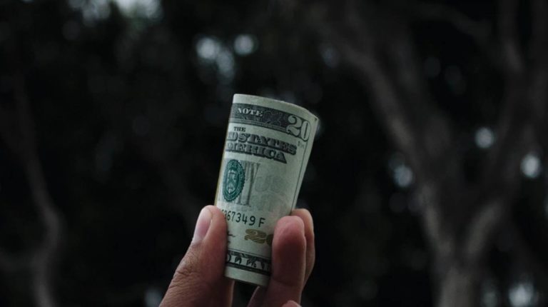 40 Frugal Tips To Save Money On Living Expenses