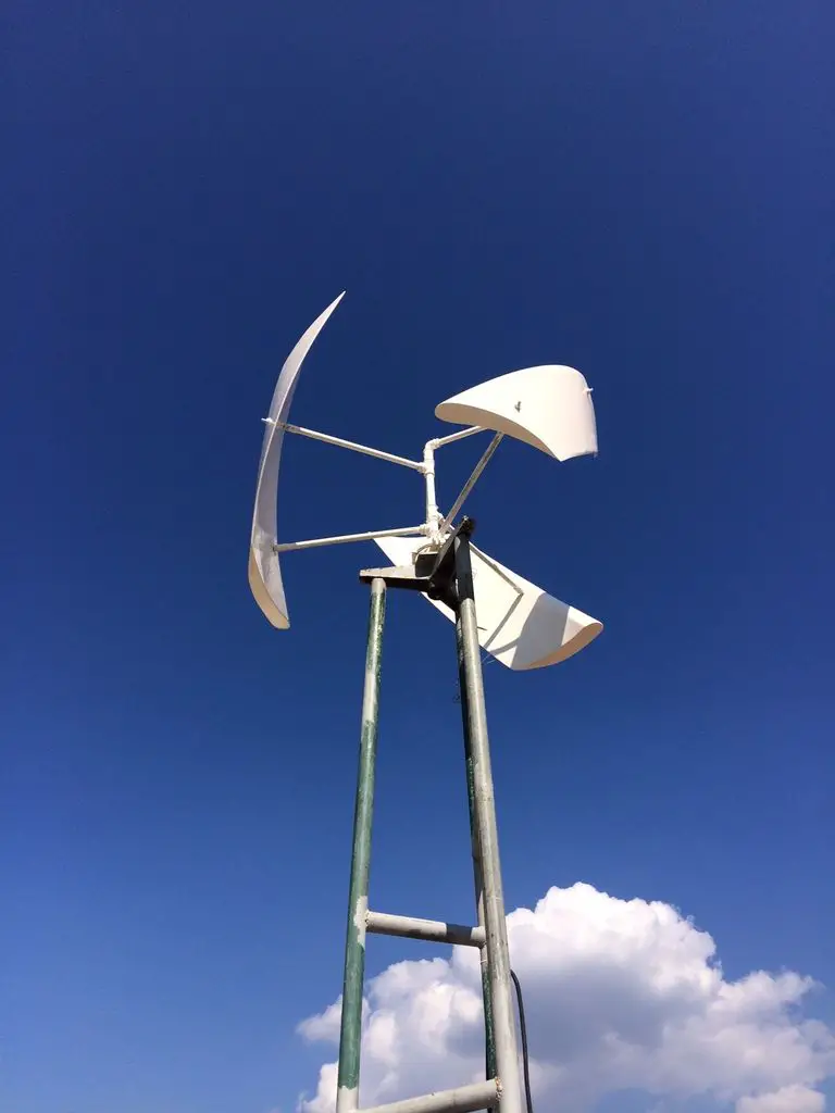 homemade vertical axis wind turbine alternate view