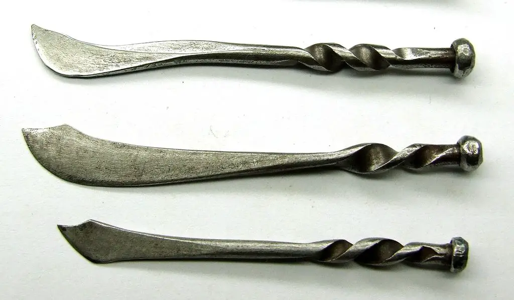 decorative miniature knives