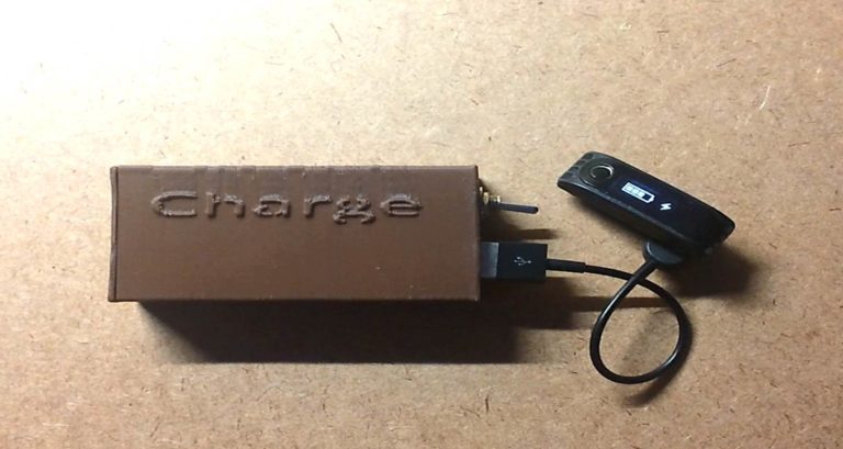 Make A Super Easy 9V Emergency USB Charger