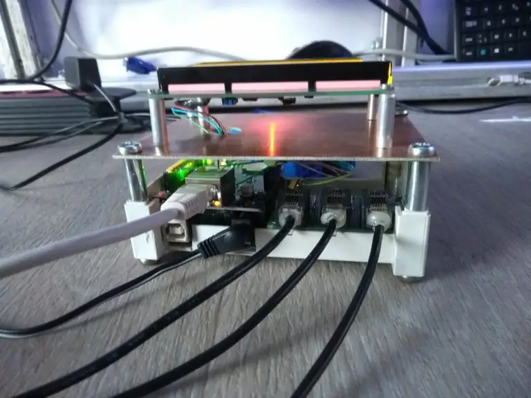 Simple 3 Phase Arduino Energy Meter With Ethernet Connection