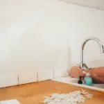 installing kitchen backsplash