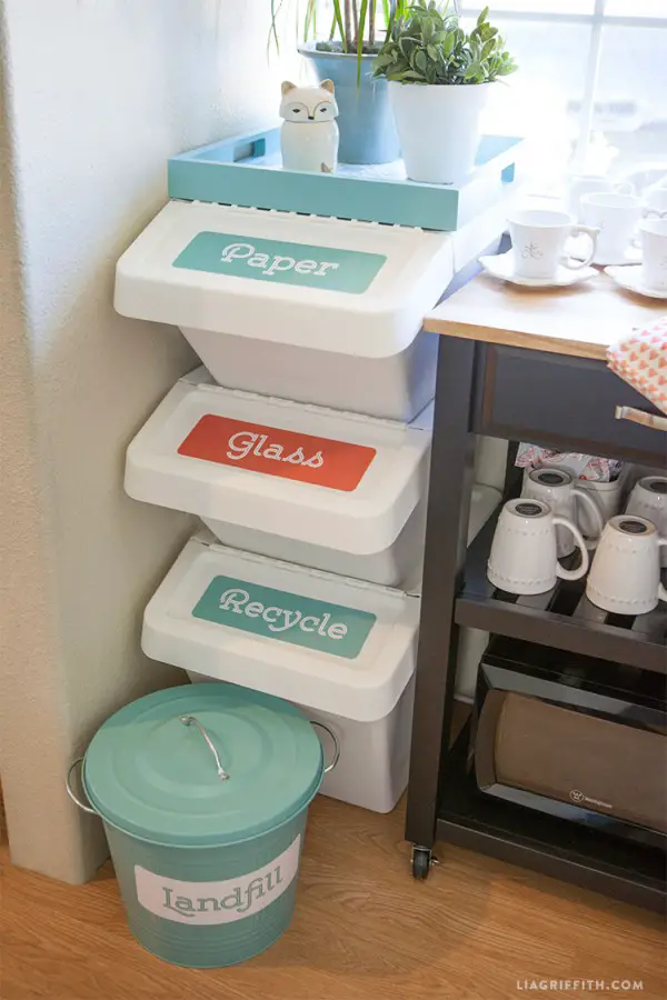 Stackable Storage Container Recycling Station