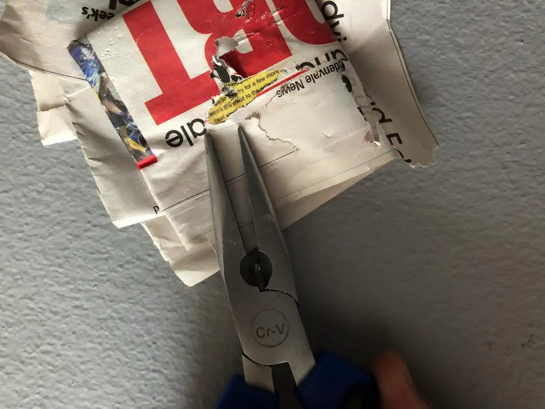 Removing a Nail From The Wall The DIY Life