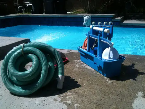 Tricks for Maintaining your Pool throughout the Seasons