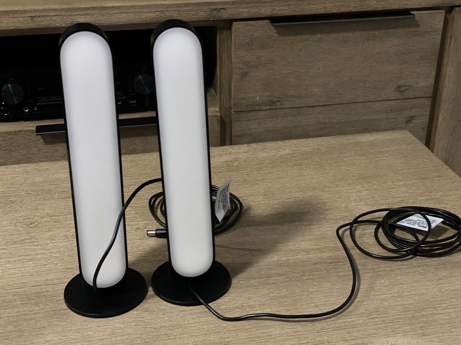 Philips Hue Play Light Bars On Vertical Stands