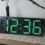 Mechanical 7 Segment Display Clock Using An Arduino & 28 Servos