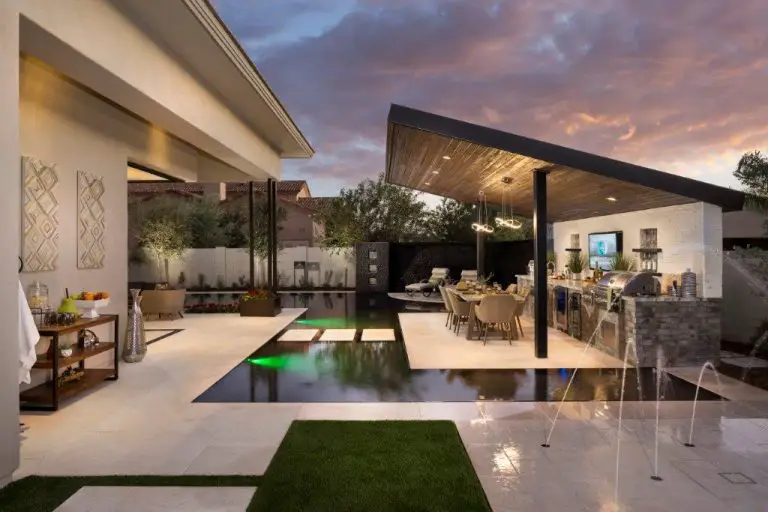 8 Hot Outdoor Tech Trends to Incorporate in Your Backyard This Summer