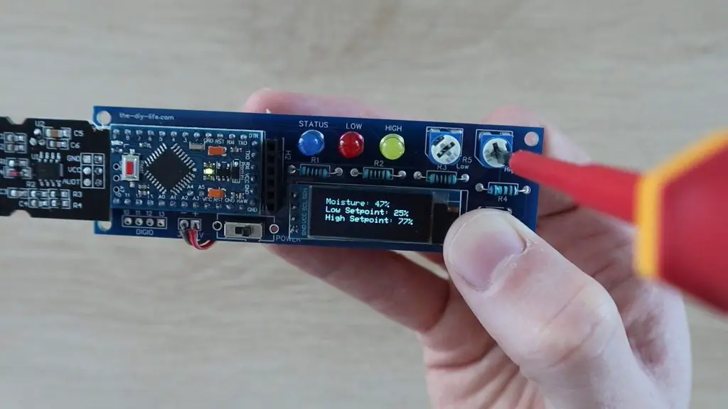 Use A Screwdriver To Adjust The Two Setpoints