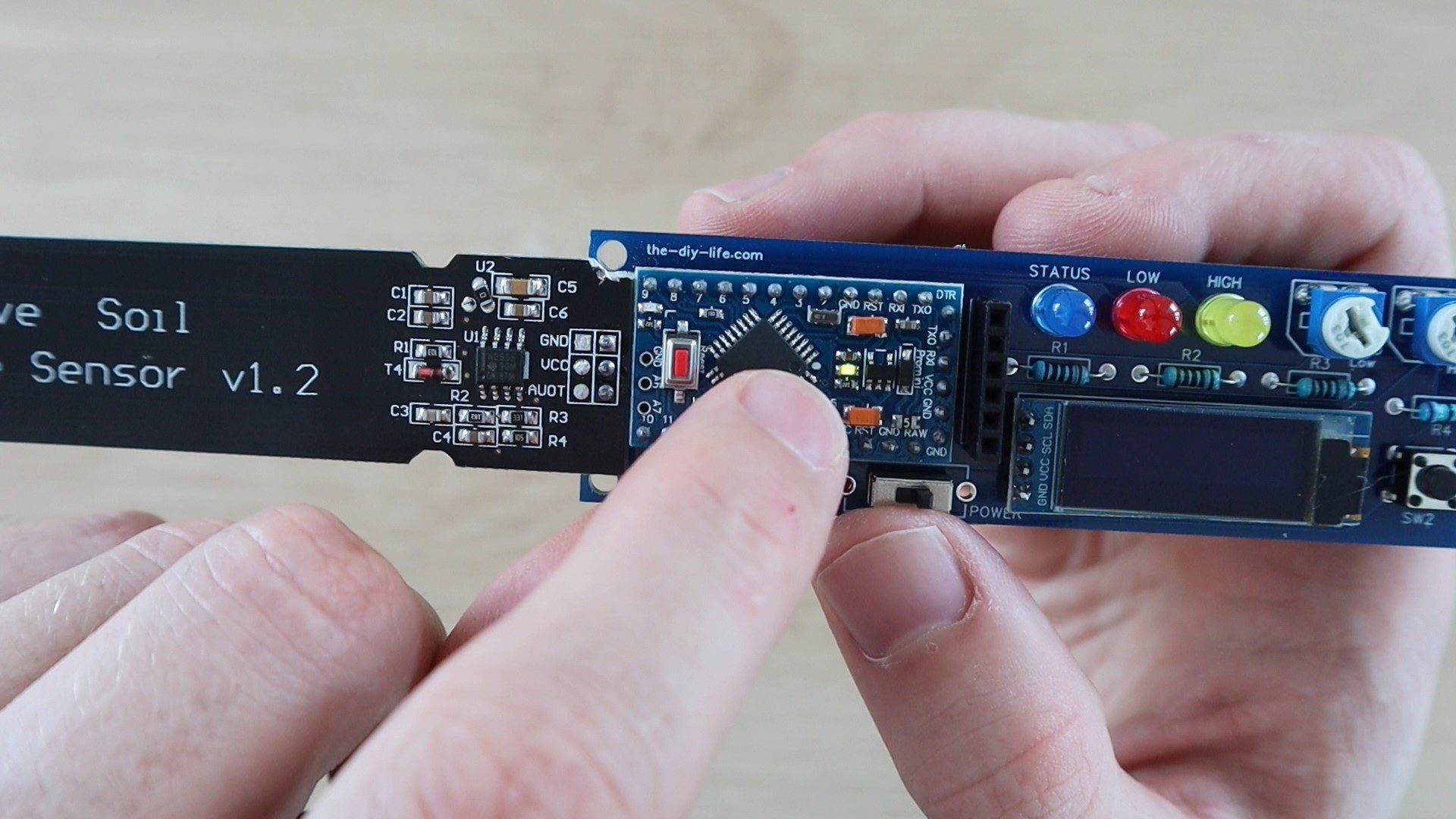 Arduino Soil Moisture Monitor - Never Forget To Water Your Indoor ...