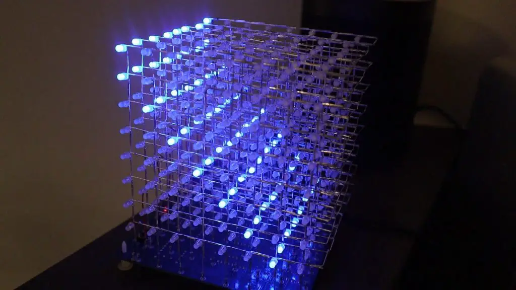 8x8x8 LED Cube Assembled Flashing