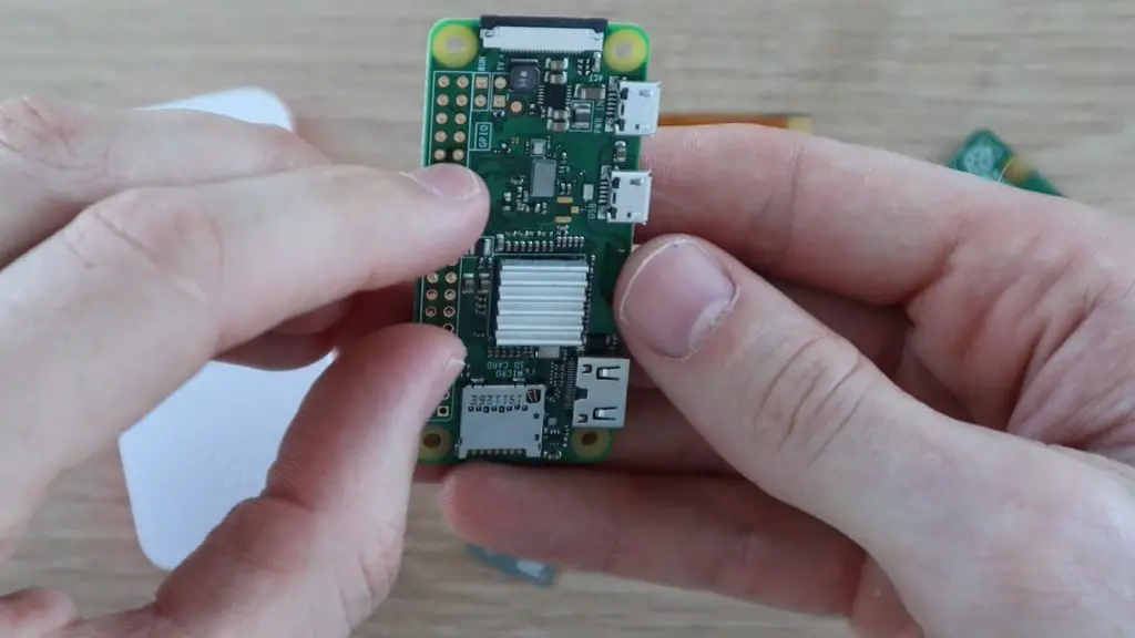 Stick The Heatsink To Your Raspberry Pi Zero W