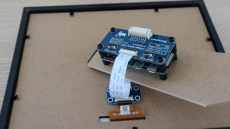 Make A YouTube Subscriber Counter Using An E-Ink Display And A ...