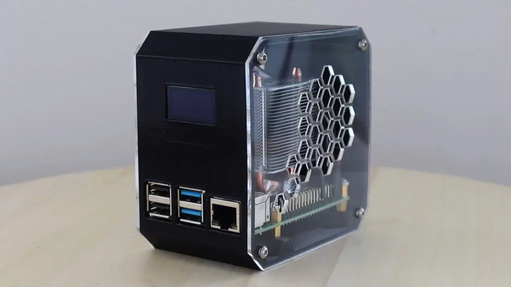 Raspberry Pi 4 Desktop Case Computer