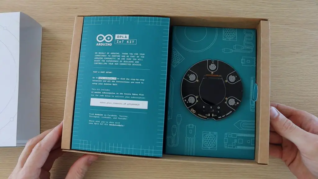 Arduino Opla IoT Kit Unboxing