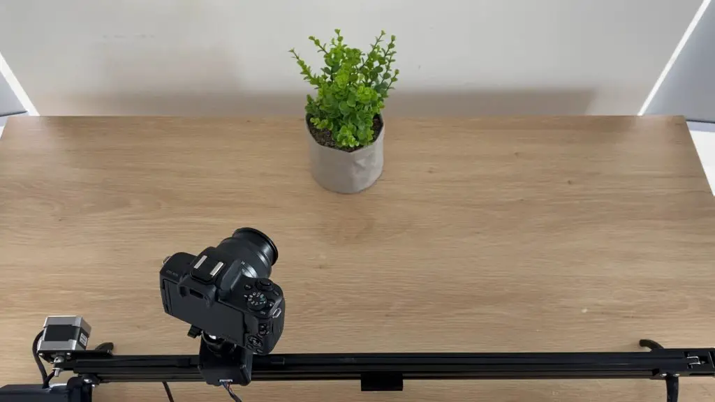 Camera Slider Object Tracking