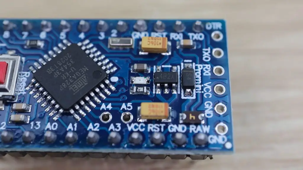 Arduino Pro Mini Regulator and LED