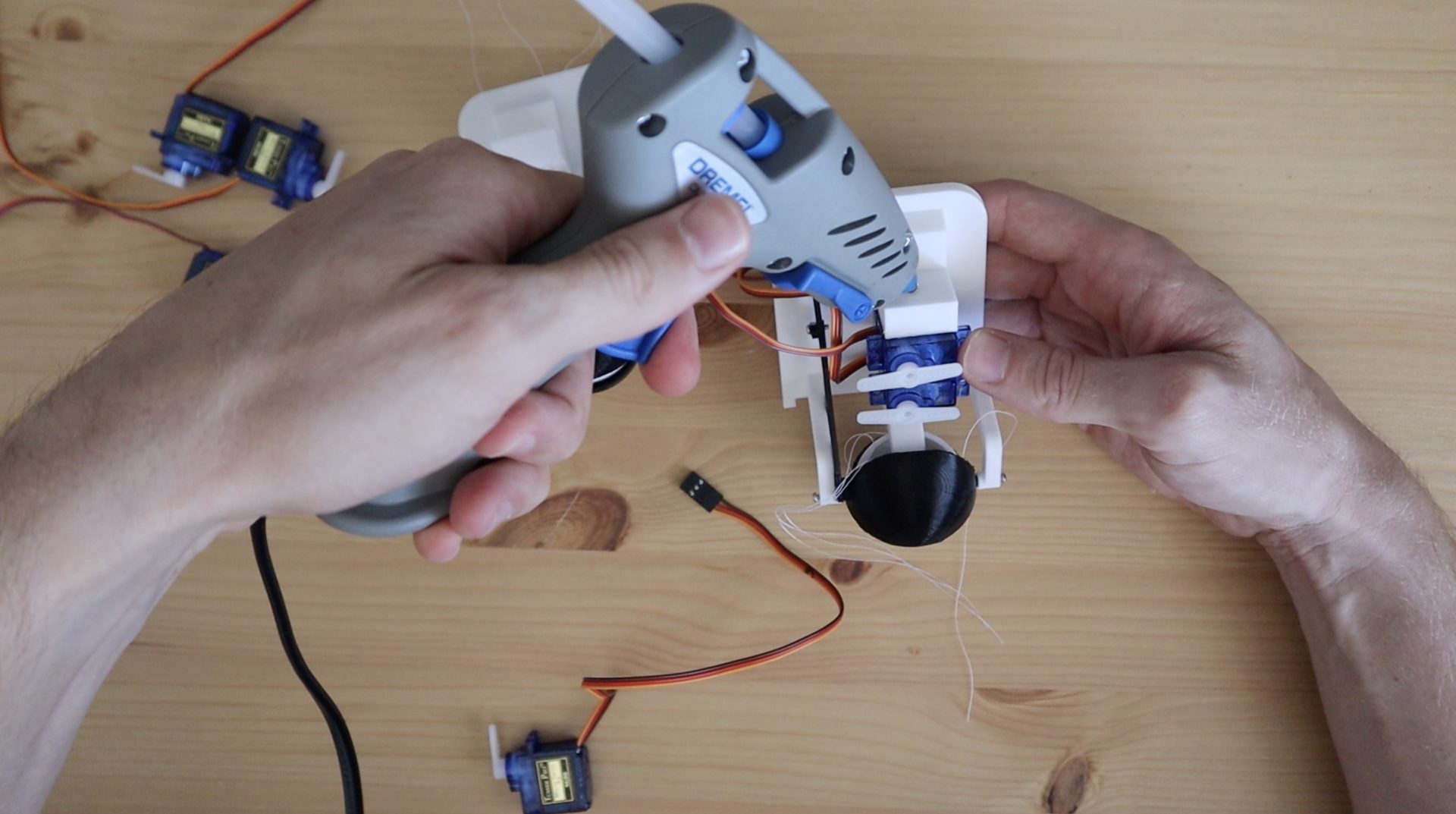 3D Printed Wireless Joystick Controlled Animatronic Eyes - The DIY Life