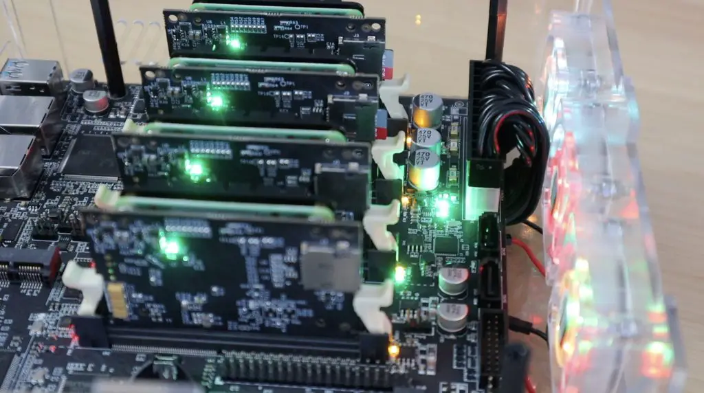 Indicator LEDs on Turing Pi 2 Nodes