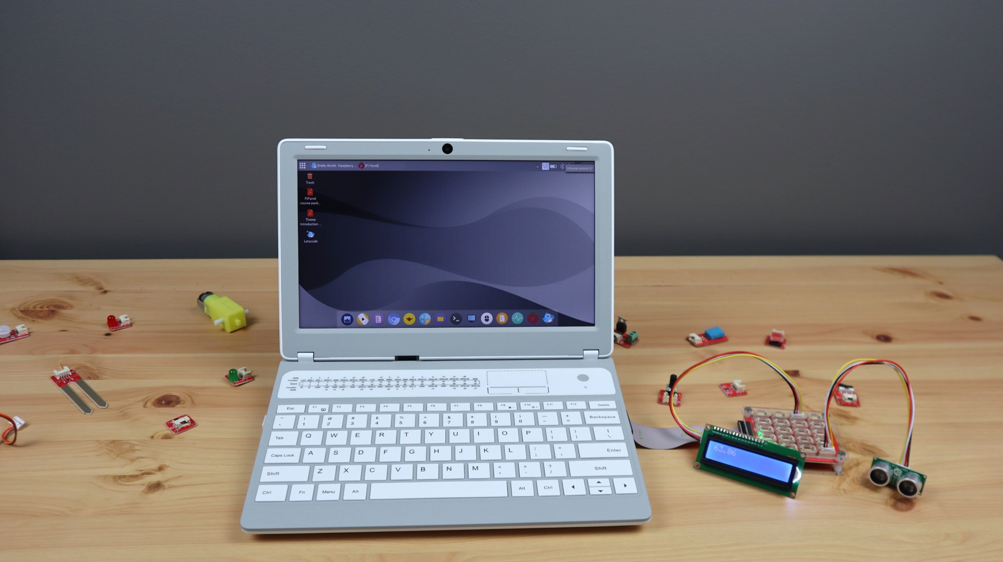 A New Raspberry Pi Powered Laptop - The CrowPi-L