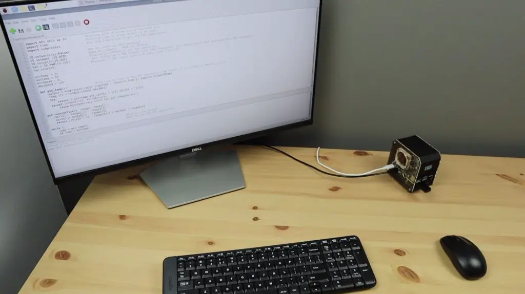 Noctua Fan In Raspberry Pi Desktop Case