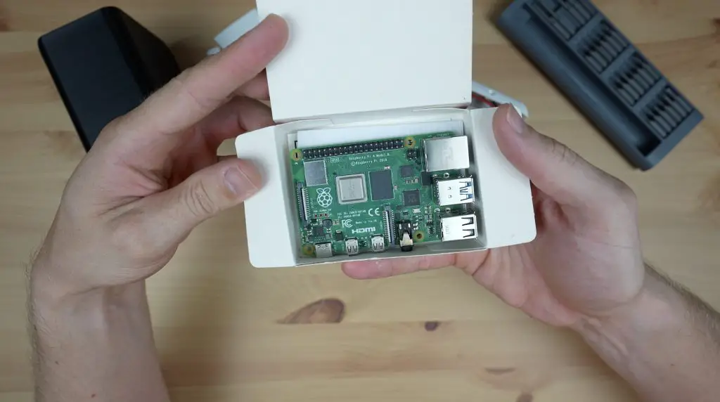 Raspberry Pi 4 Unboxing