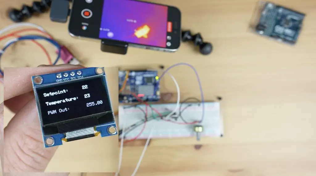 OLED Display Showing Temperature, Setpoint and PWM Output