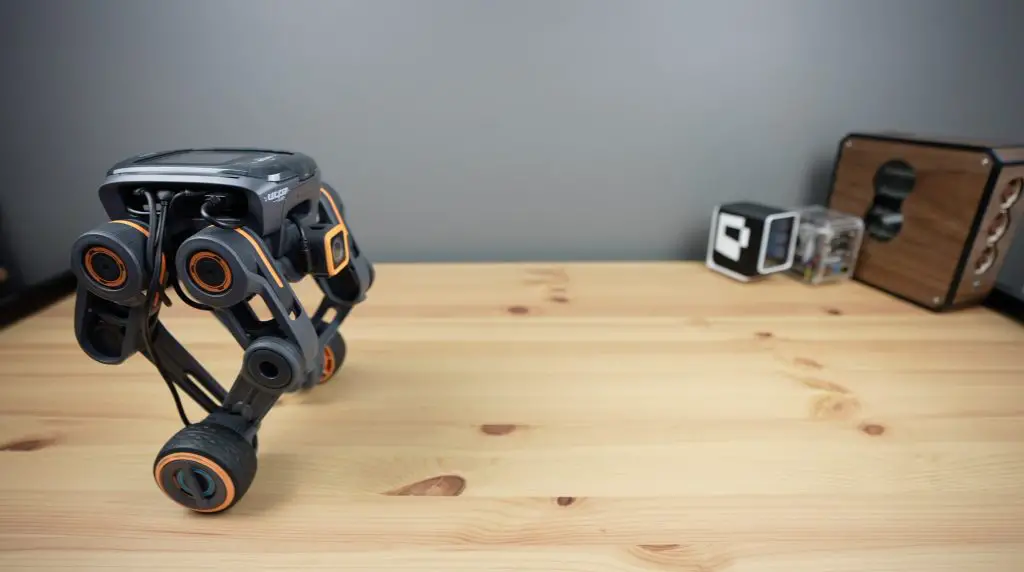 Robot Balancing And Moving Around