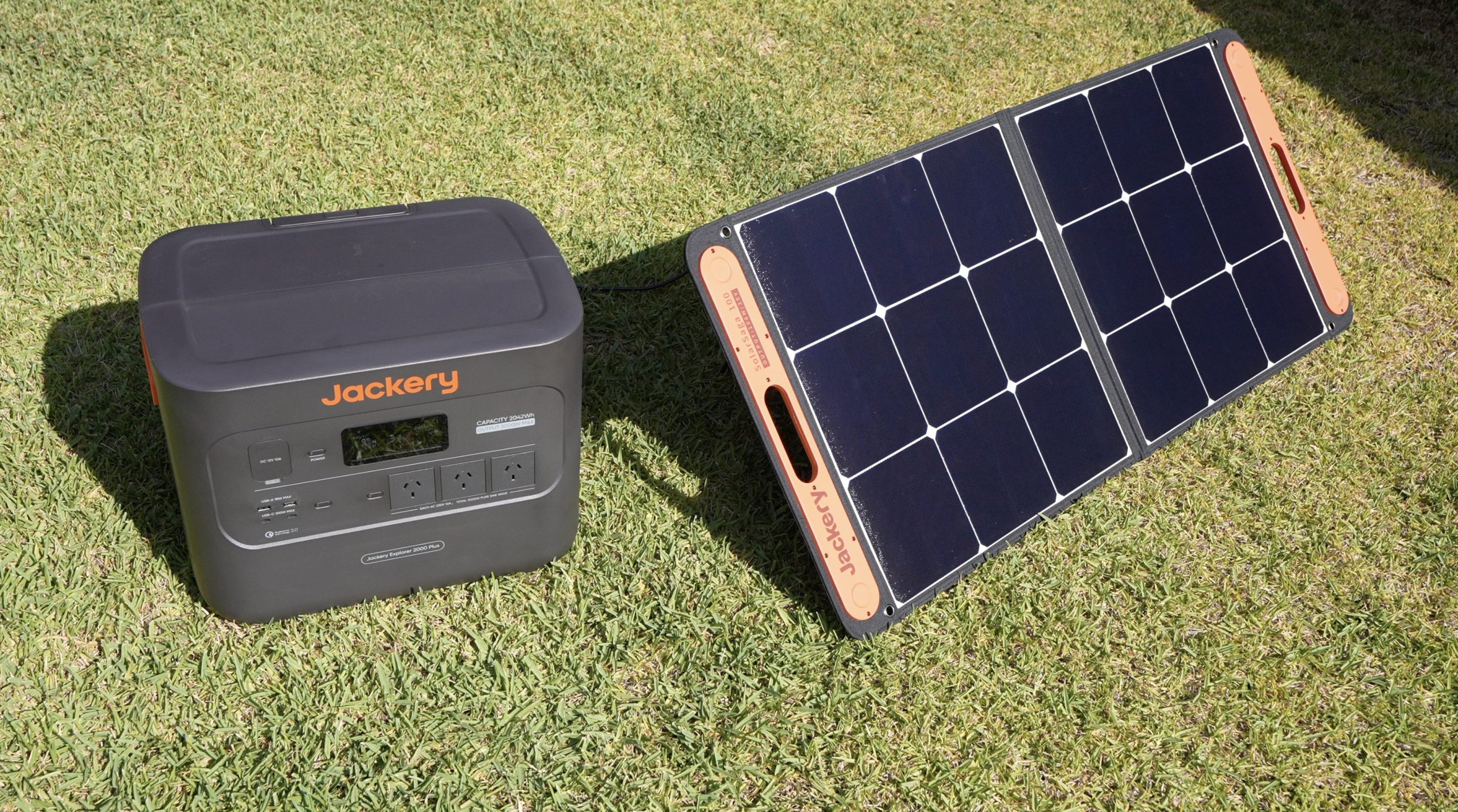 Jackery In Sun Charging The DIY Life