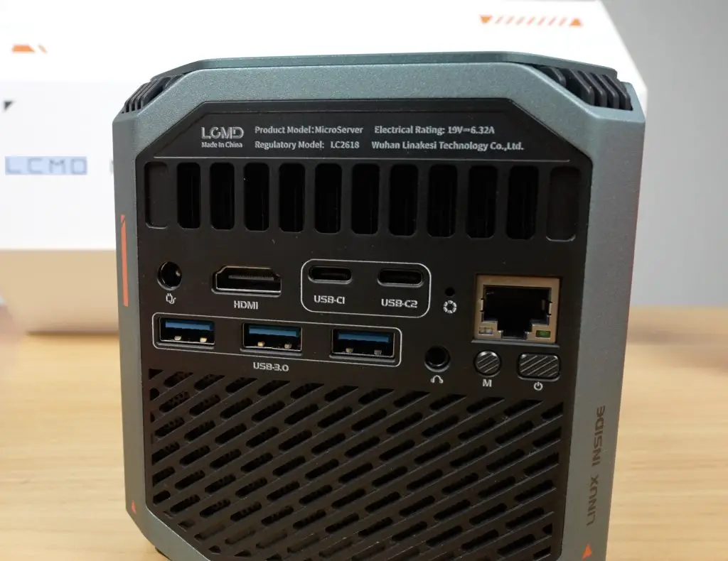 Labelled Ports on LCMD Microserver