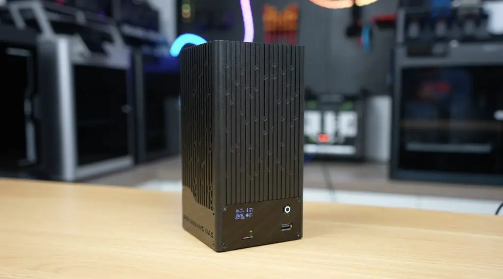 Pironman 5 NAS Case Running