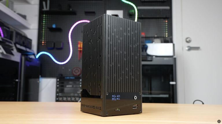 Raspberry Pi 5 NAS Case That Fits 3.5” Drives – Pironman 5 NAS