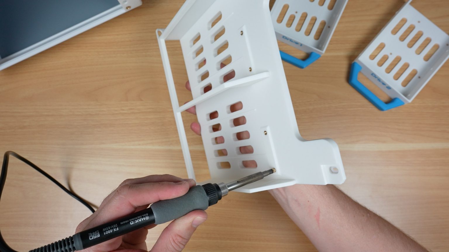 Turn your 10″ Homelab into a NAS with 3D Printable Shelves - The DIY Life