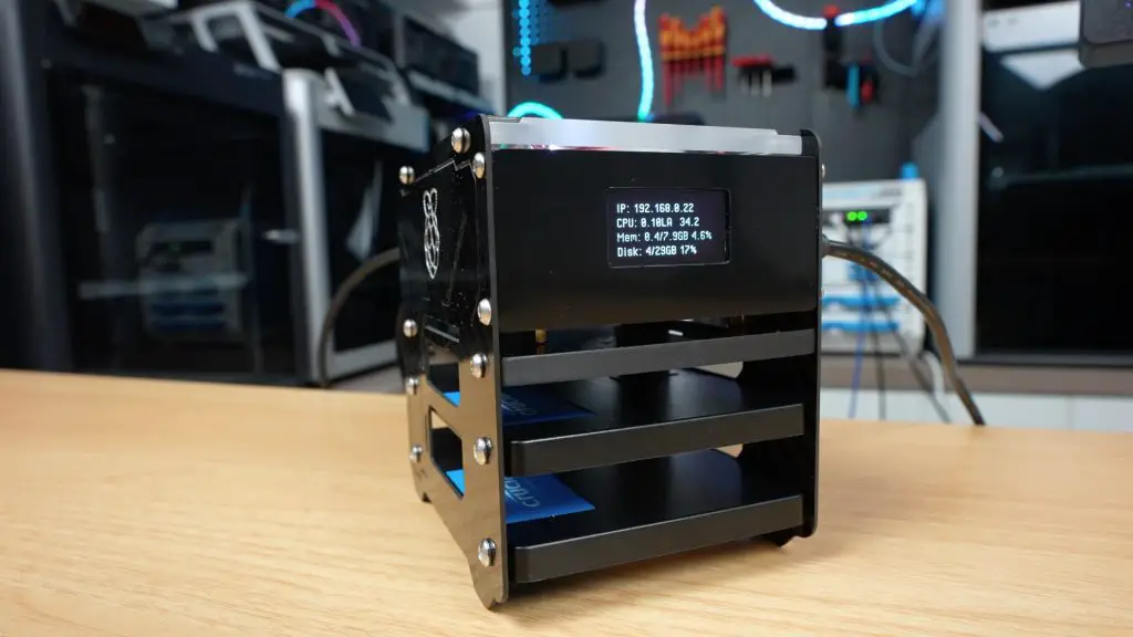 OLED Stats Display Running on Pi